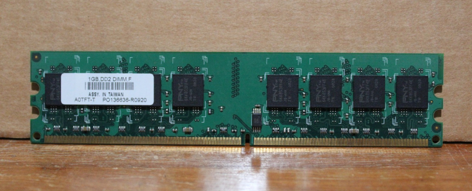 PNY 1GB DD2 DIMM F Desktop Memory RAM A0TFT-T PO136636-R0920 - Tested