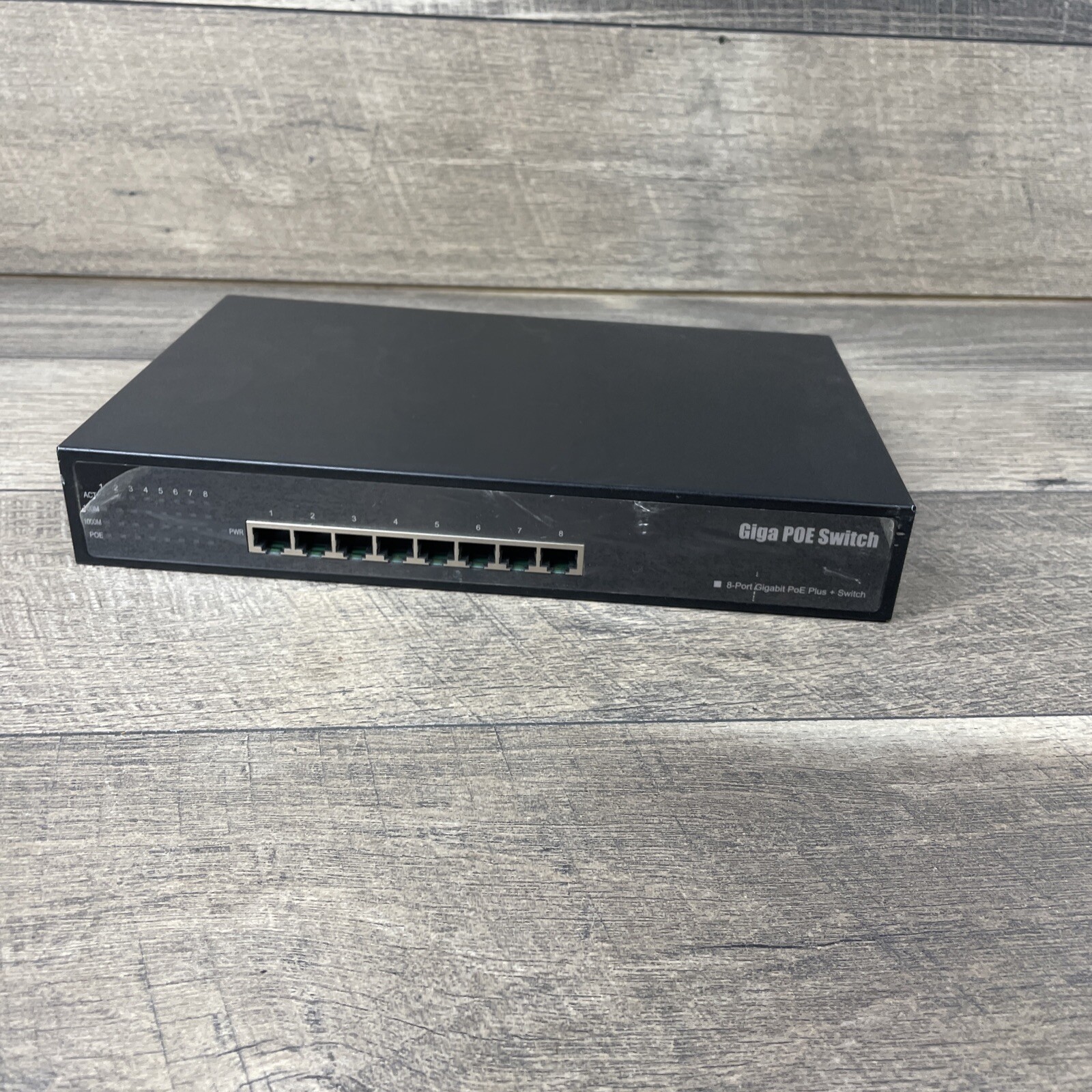 LTS PoE Switch: 8 Camera Inputs POE-sw800g