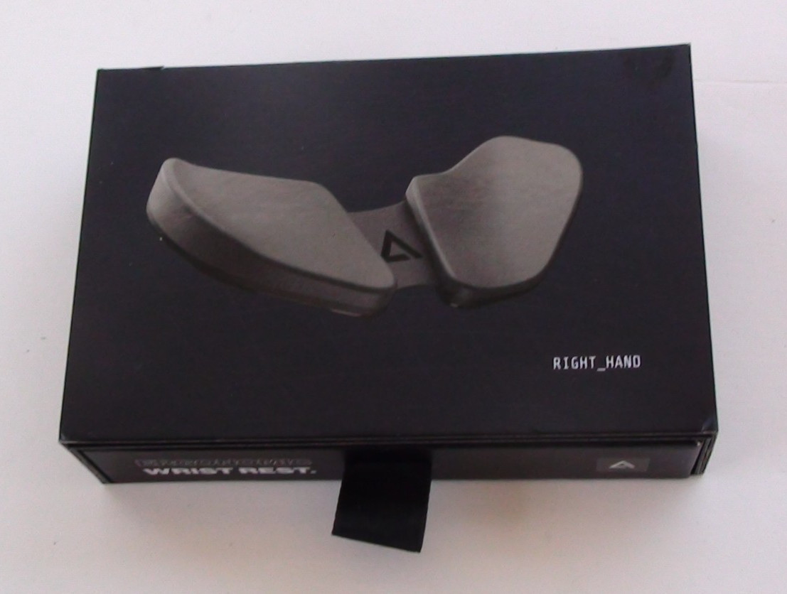 Deltahub Carpio 2.0 Ergonomic Mouse Wrist Rest Right Hand NEW