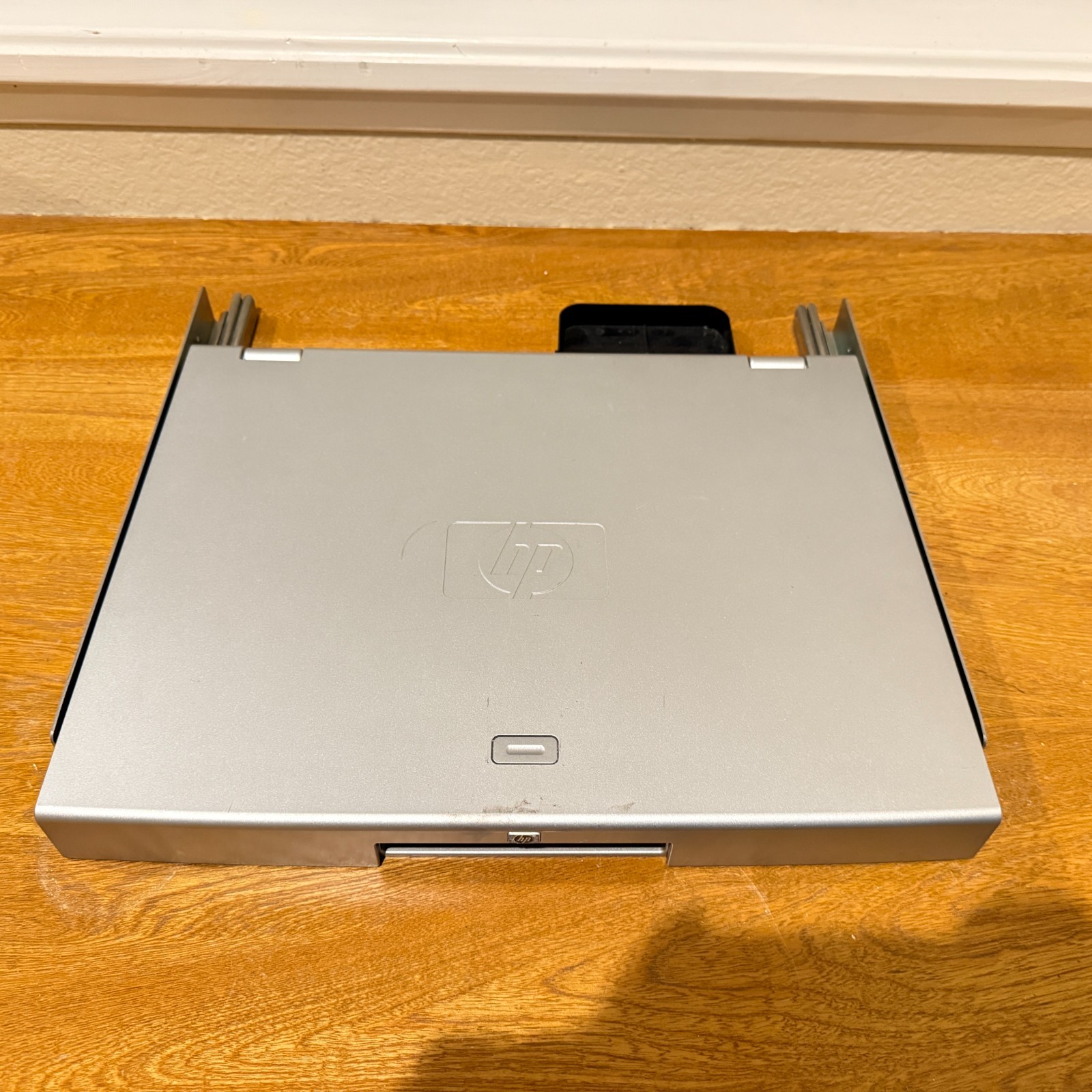 HP 1U Rackmount LCD Console (Keyboard + Monitor + Touchpad)