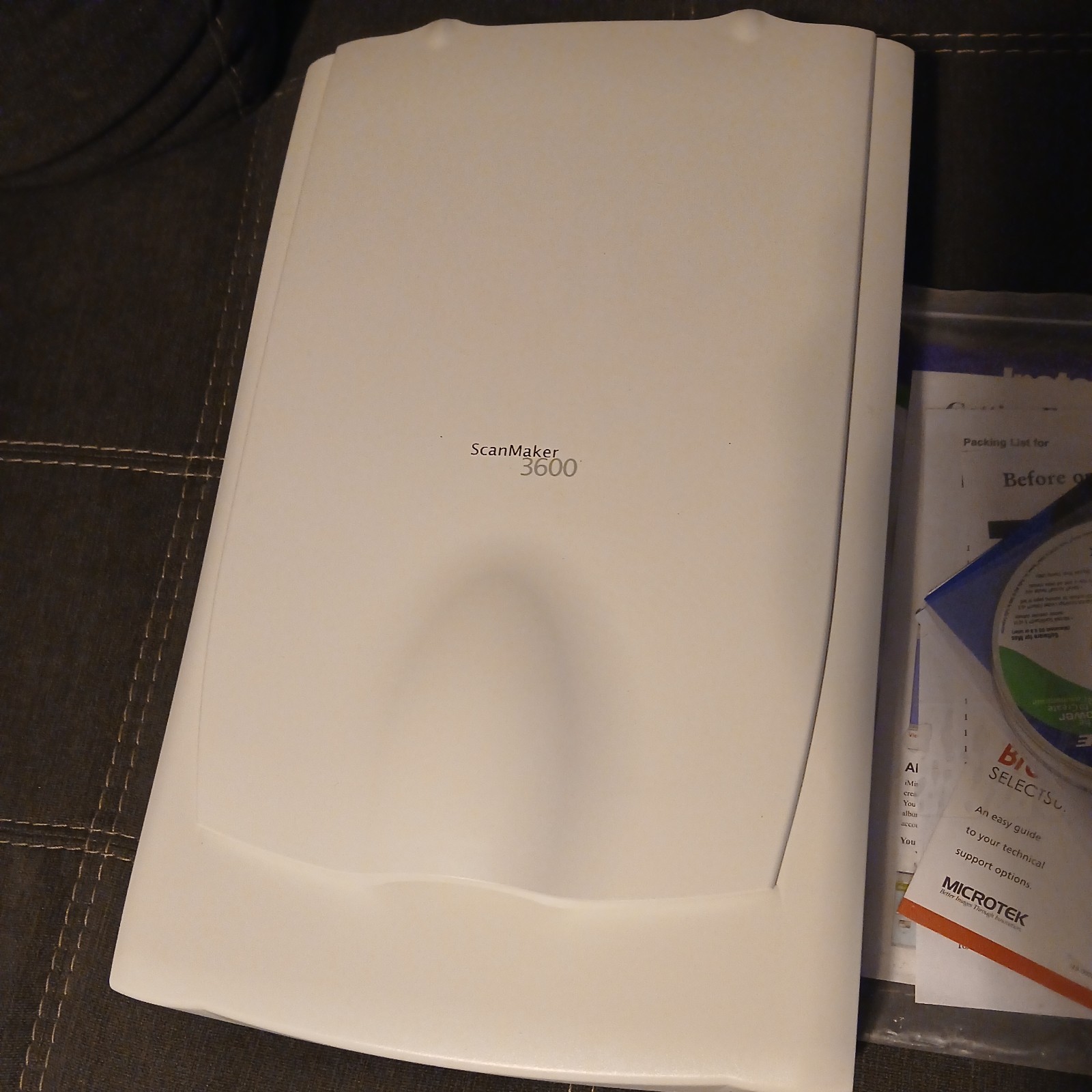 Microtek ScanMaker 3600 Flatbed Scanner MRS-1200G6U