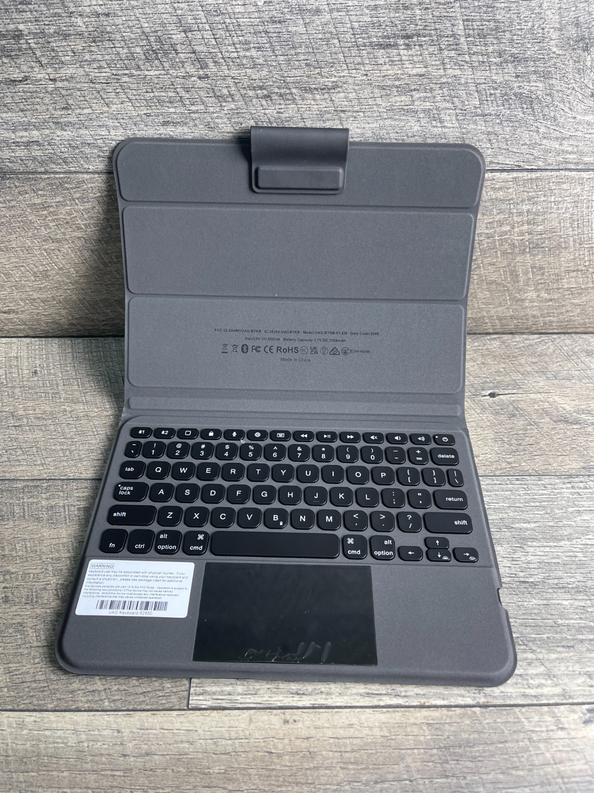 UAG UAG-BTKB-01-EN Rugged Bluetooth Detachable Keyboard Black with Trackpad