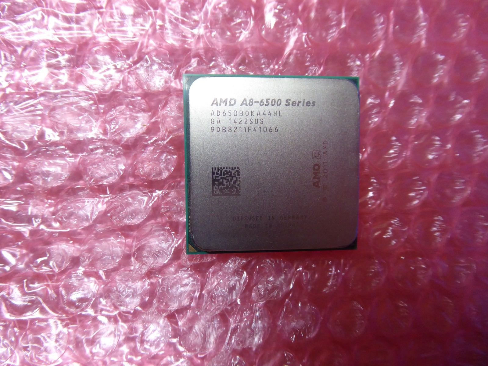 AMD A8-6500B AD650BOKA44HL APU 3.5 GHz 4-Core Socket FM2 Richland Desktop CPU