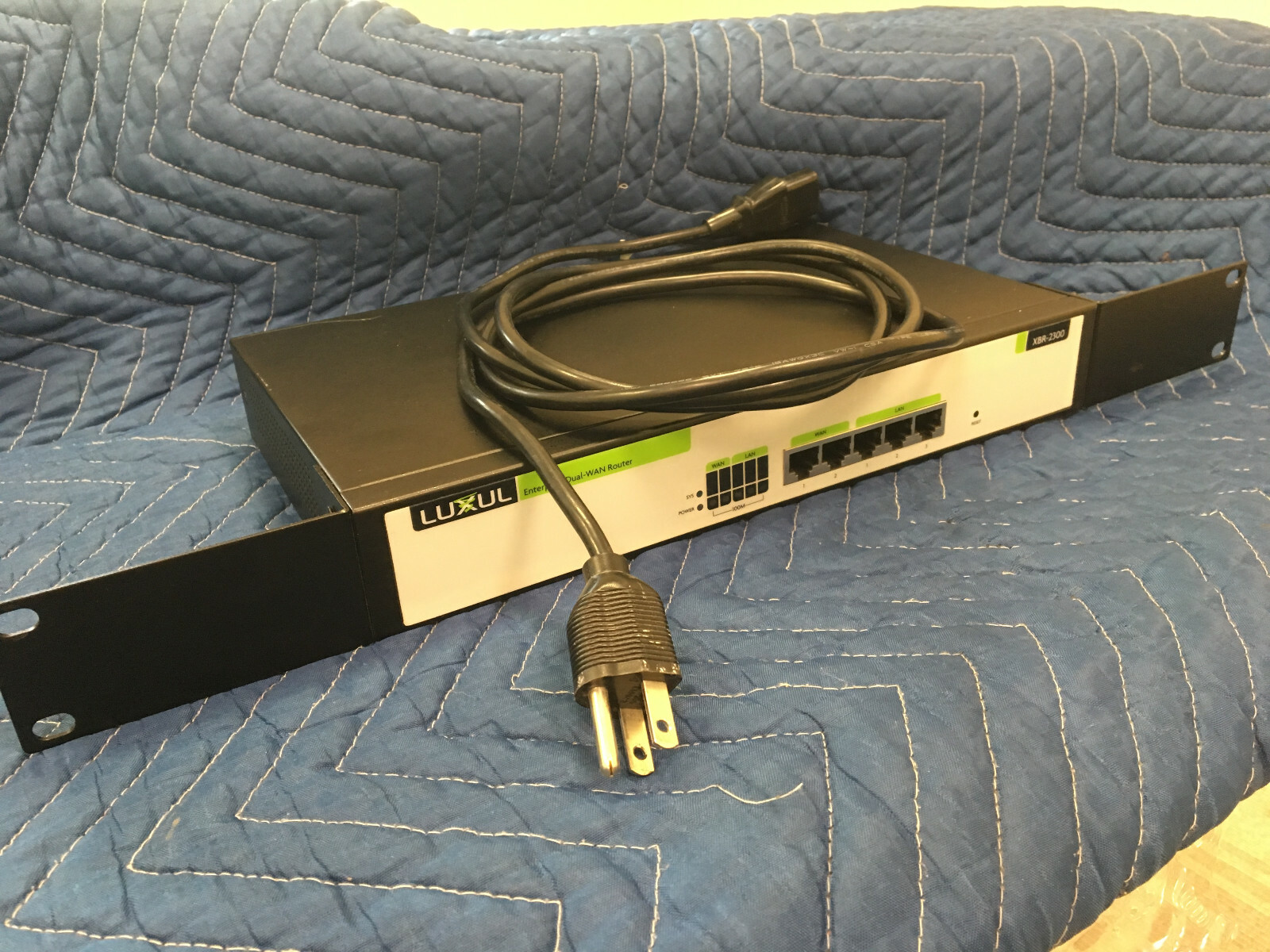 Luxul XBR-2300 Enterprise Dual WAN Router
