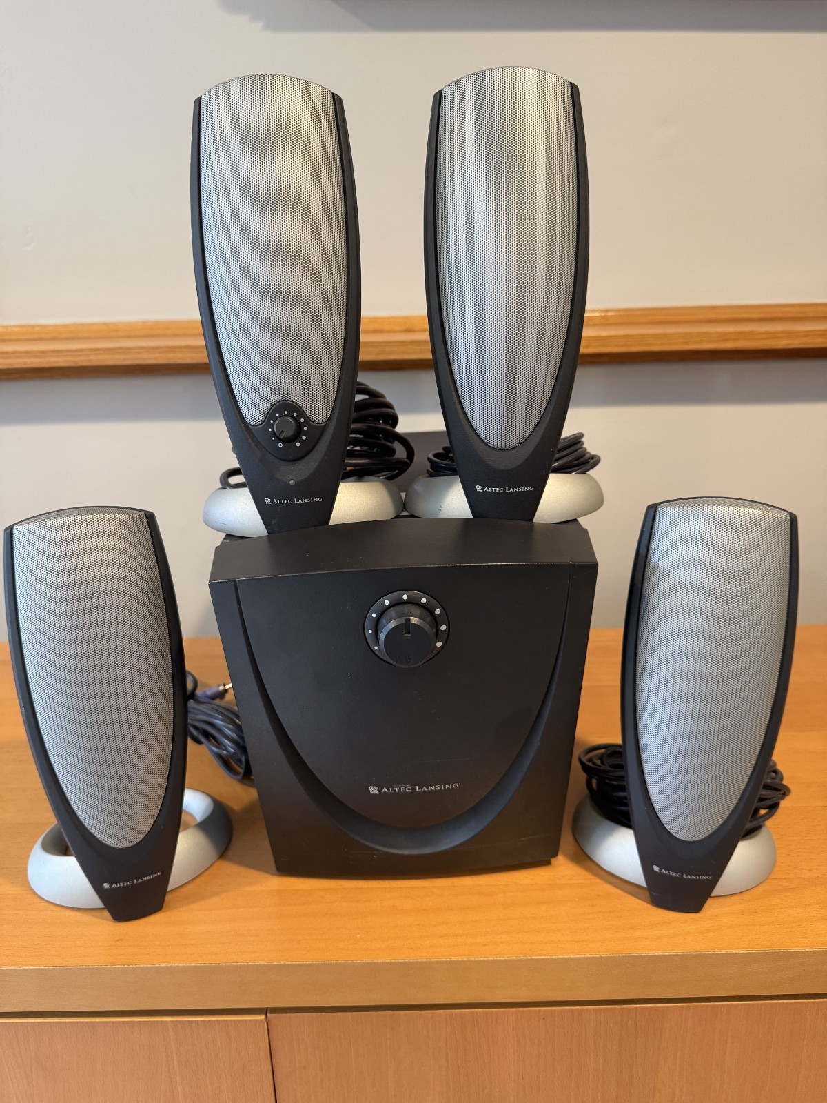 Altec Lansing ADA745 Multimedia Speaker System – Subwoofer + 4 Satellites 