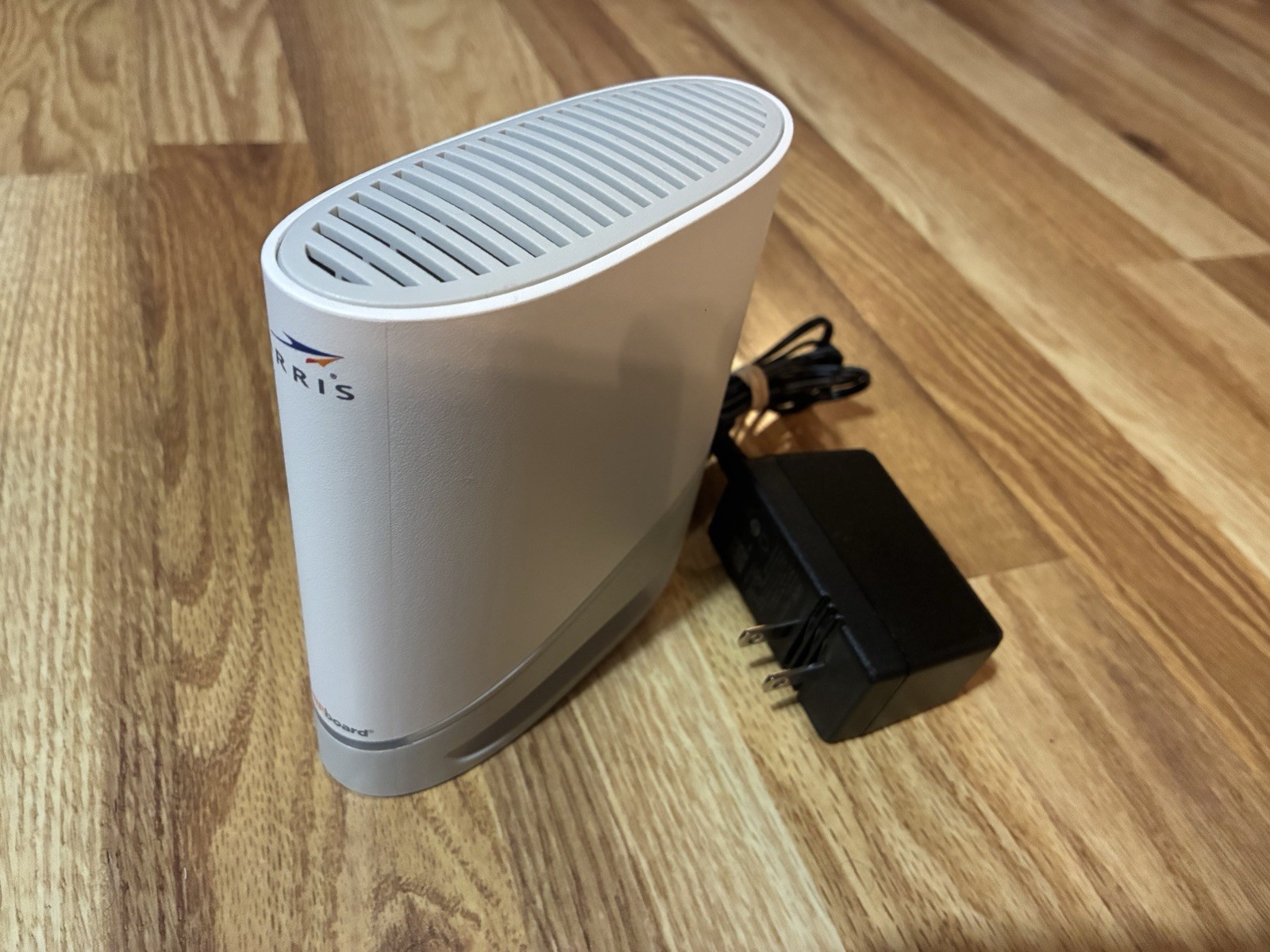ARRIS SURFboard S33 DOCSIS 3.1 Cable Modem 2.5 and 1 Gigabit Ethernet