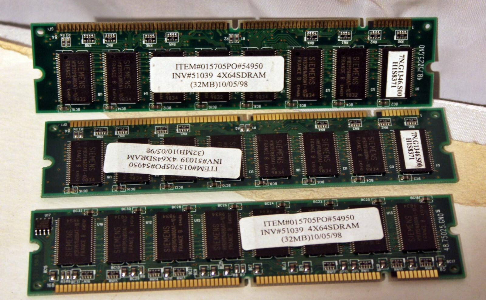 SIEMENS 32MB  Memory 4X64SDRAM 4 pieces