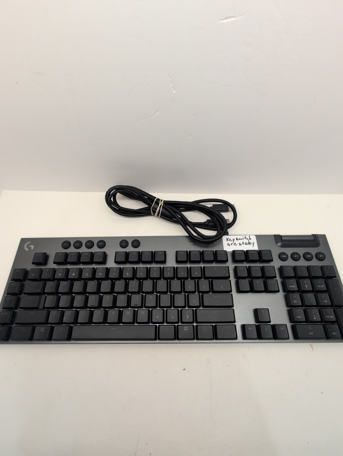 Logitech G815 Wired USB Gaming Keyboard - Tactile Switches Read description