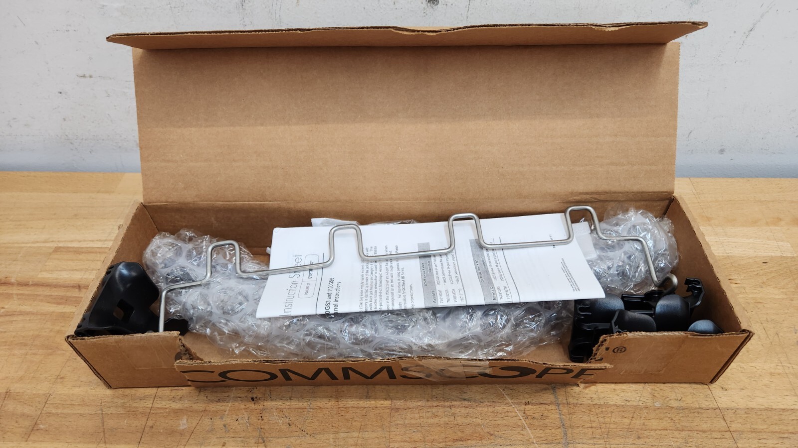 Commscope 360-IPR-1100A-E-GS3-1U-24 Angled Category 6 U/UTP 24 Port Patch Panel