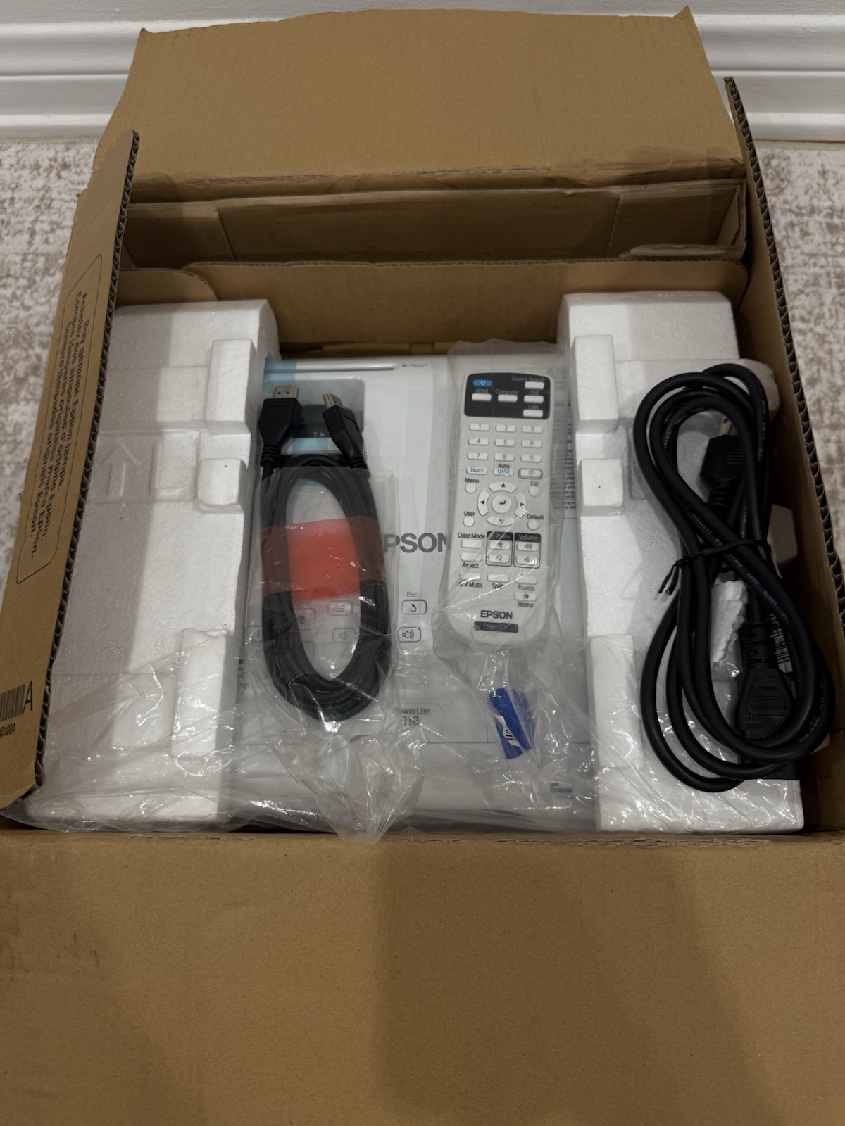 Epson PowerLite 118 3LCD XGA Classroom Projector with Dual HDMI-NEW