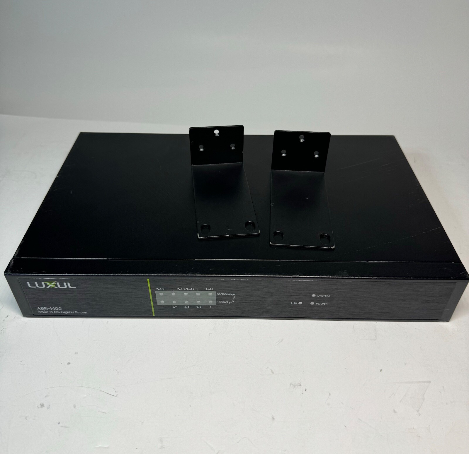 Luxul  Multi Wan Gigabit Router ABR-4400 w/rack-mount & pwr cord