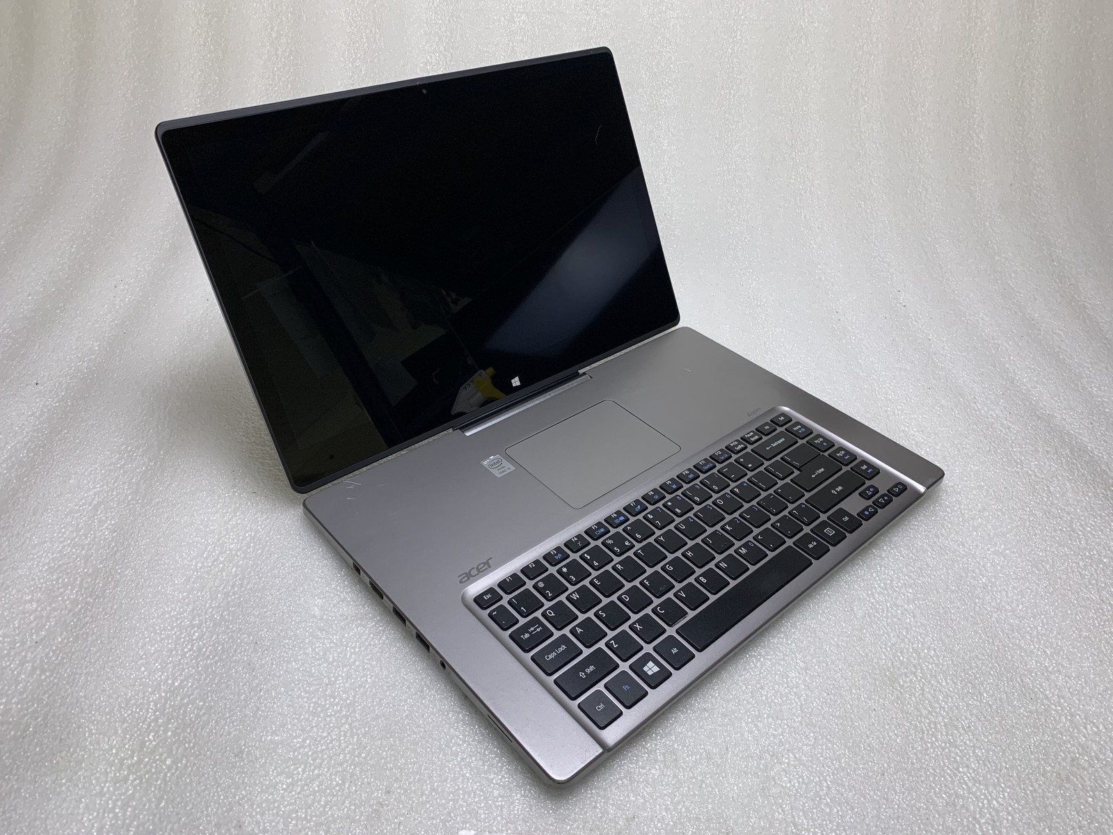 Acer Aspire R7-572 15" Core i5-4200U 1.6GHz 8GB RAM 1TB HDD NO OS Fair