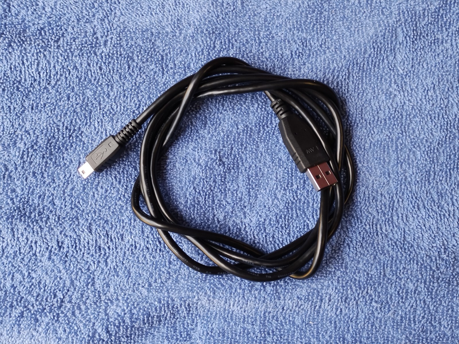 5-Foot USB 2.0 Cable USB-A to USB-B Mini [USB A/USB-B Mini - M/M - Hi-Speed]