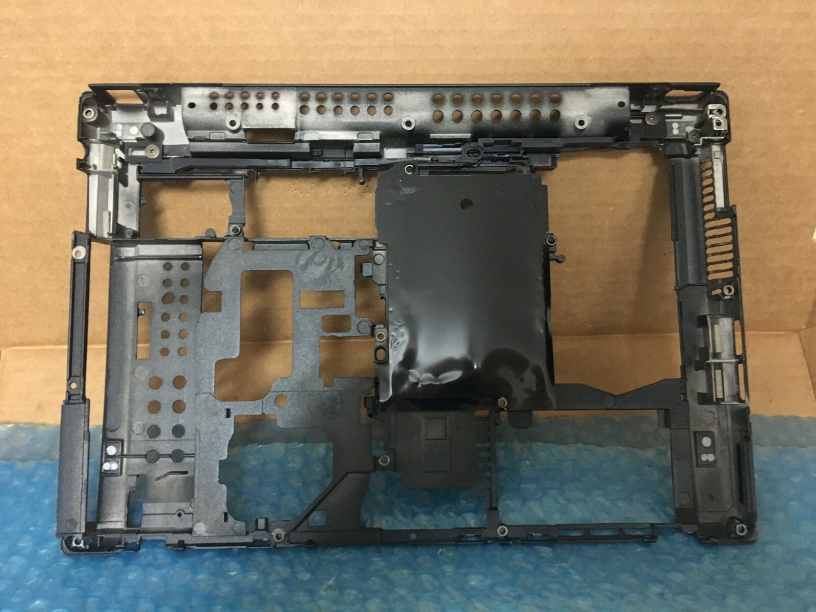 Genuine HP EliteBook 2560P Black Lower Bottom Base Case Cover 651372-001