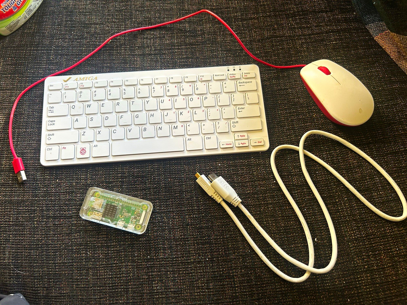 Raspberry Pi 400 Amiga Retro Emulation Computer Bundle with Pi Zero W Clear Case