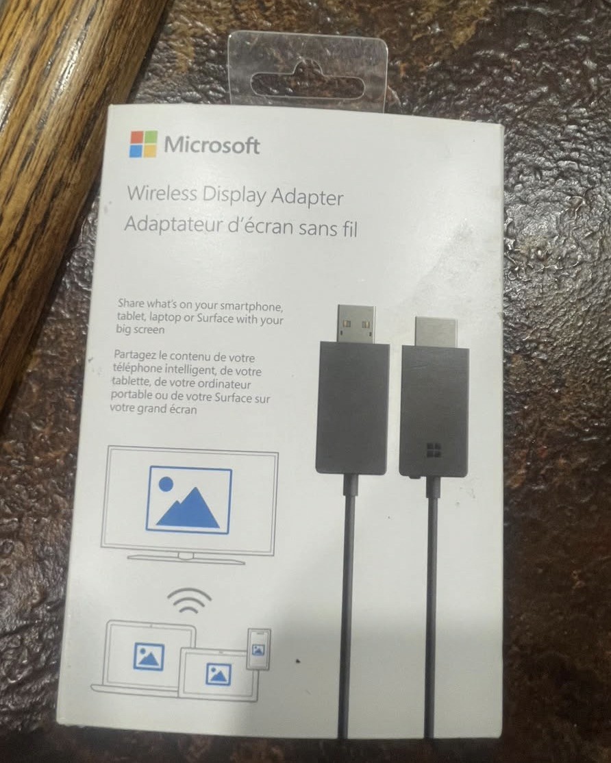 Microsoft Wireless Display Adapter (Model 1628) With Original Box CH4-00001