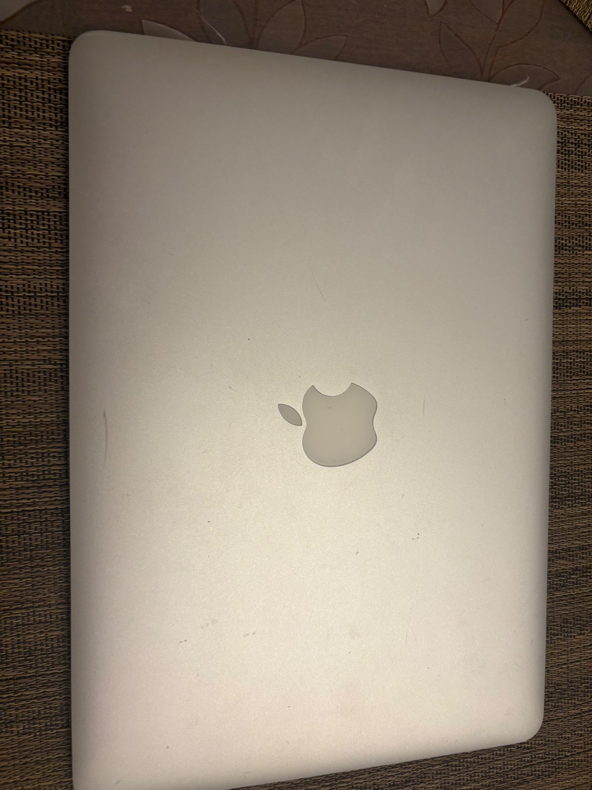 Apple MacBook Air 2014 Core I5-4260u 1.4gh 4gb RAM 128gb SSD 13" Sequoia