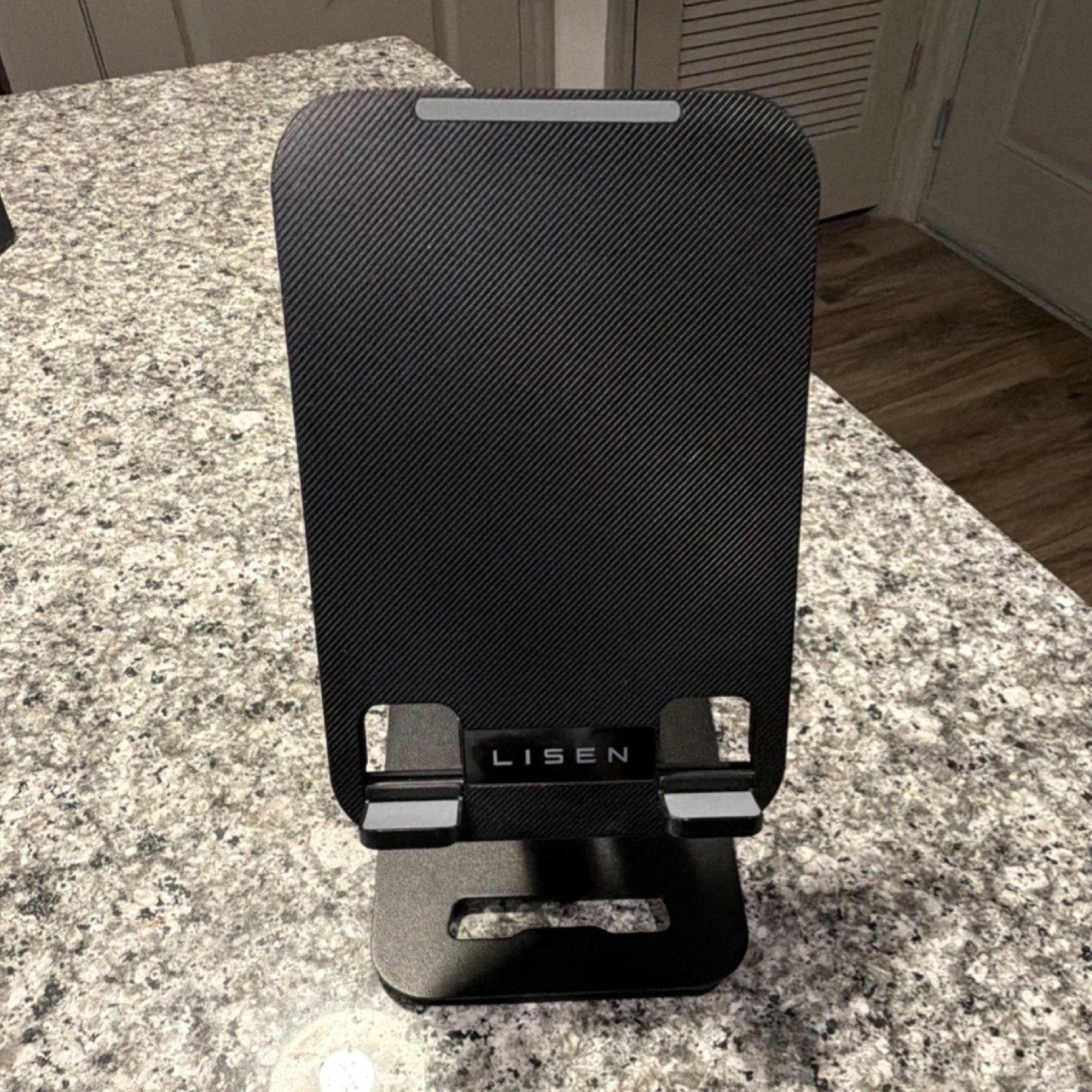 LISEN Adjustable Metal Desktop Tablet Stand Holder Black Universal Freestanding