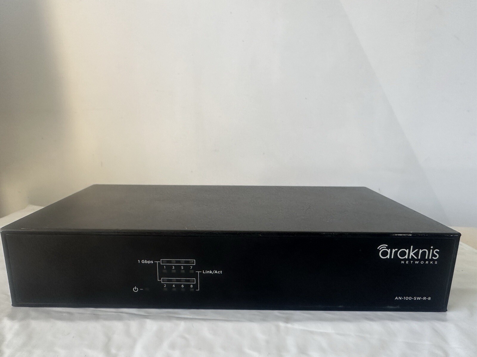 Araknis Networks AN-100-SW-R-8 8 Port Gigabit Network Switch