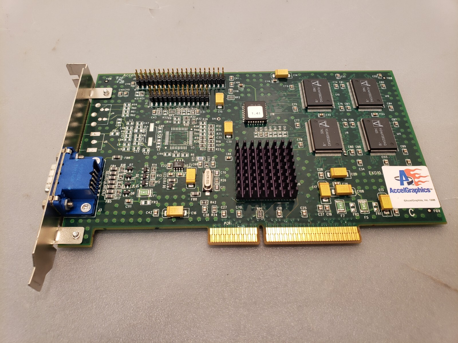 3Dlabs AccelGraphics 225-0128-01 RevB AGP 8MB Video Card AccelSTAR II 158-0285-0