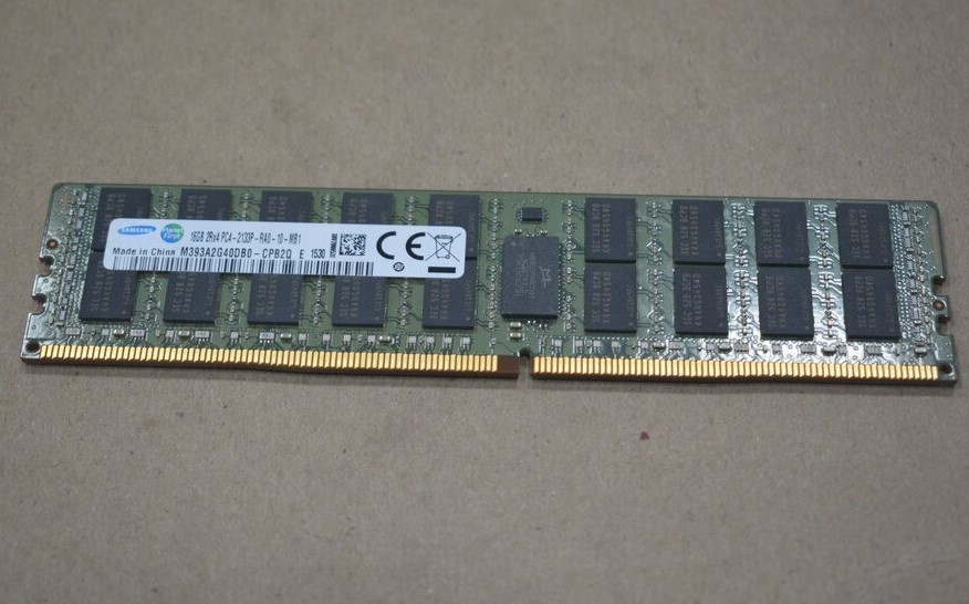 Samsung M393A2G40DB0-CPB2Q Server Memory 16GB DDR4 2Rx4