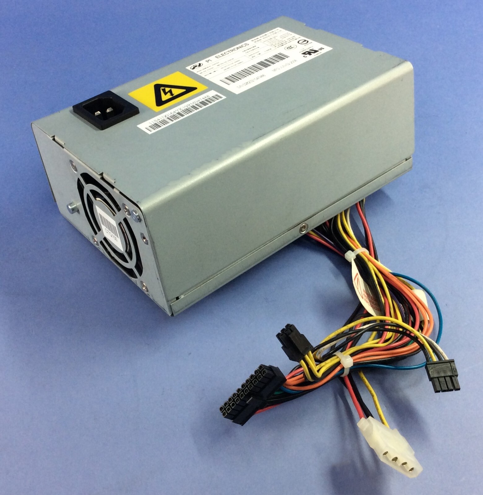 IBM SurePOS 500 4840-533 PI Electronics Power Supply Mod: AC6210LF, FRU: 41D0146