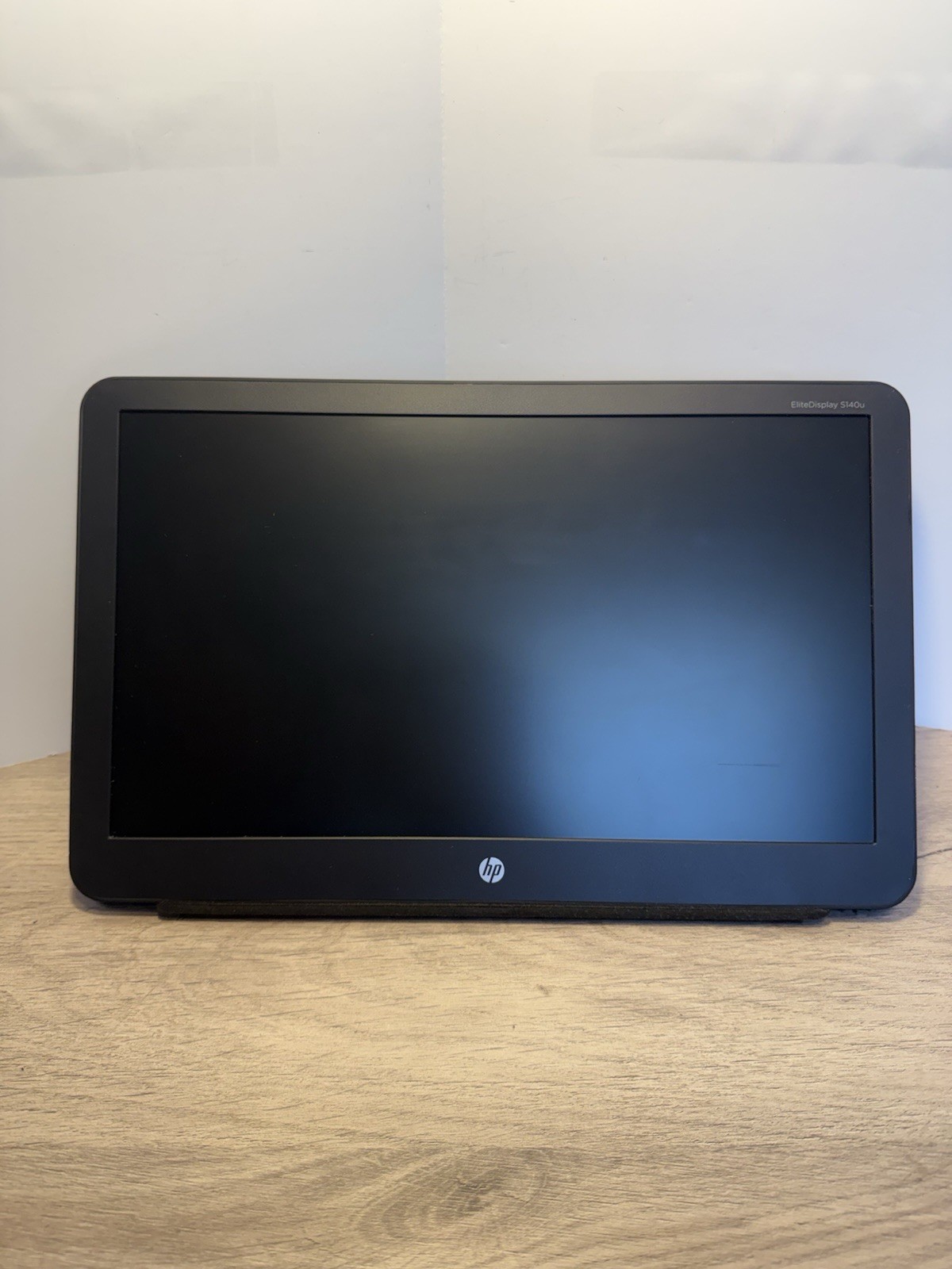 HP ELiteDisplay S140u 14-Inch Screen LED-Lit Monitor With Cover