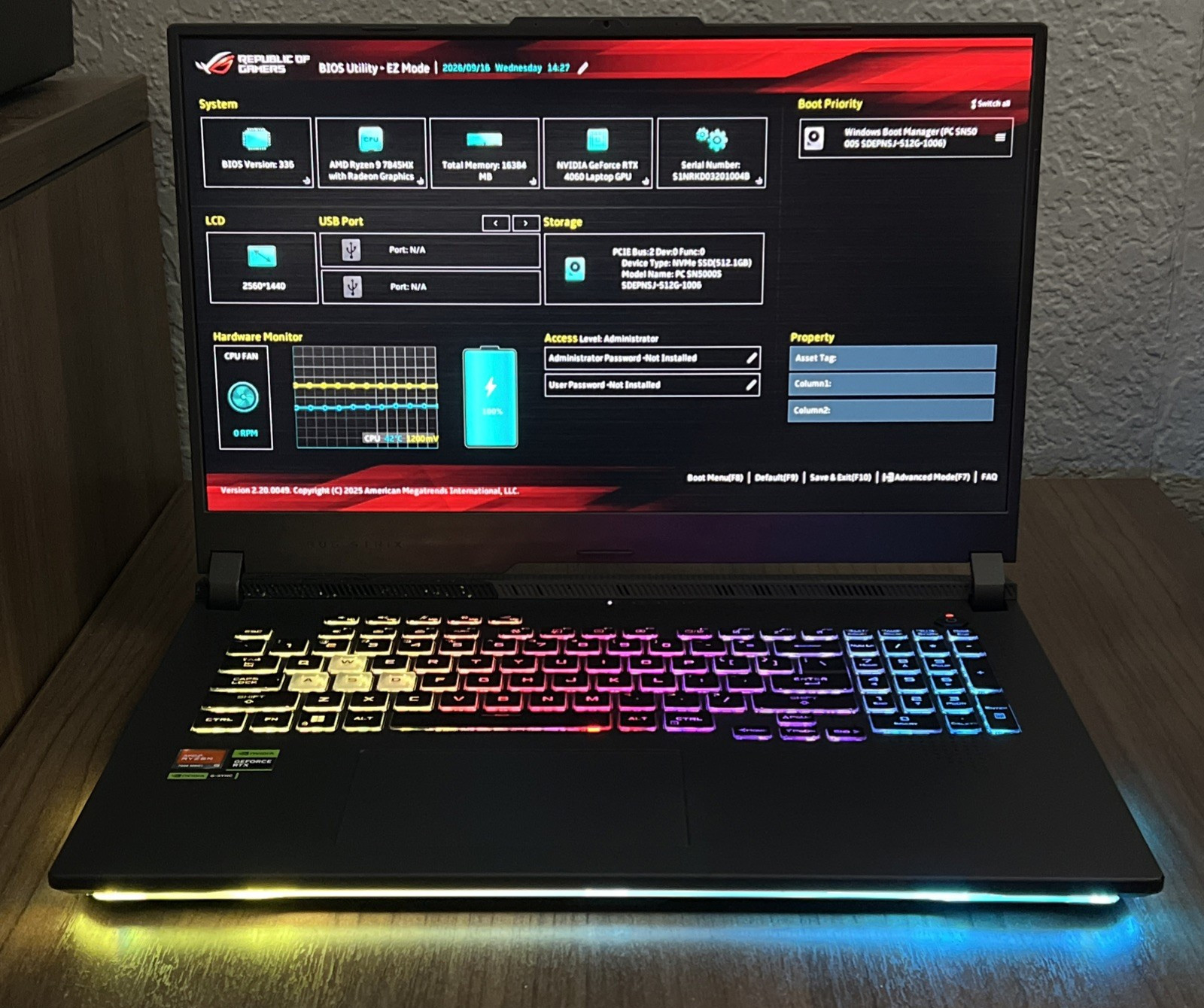 ASUS G713PV-WS94 ROG Strix G17 Ryzen 9 7845HX 512GB 16GB  NVIDIA RTX 4060 (8GB)