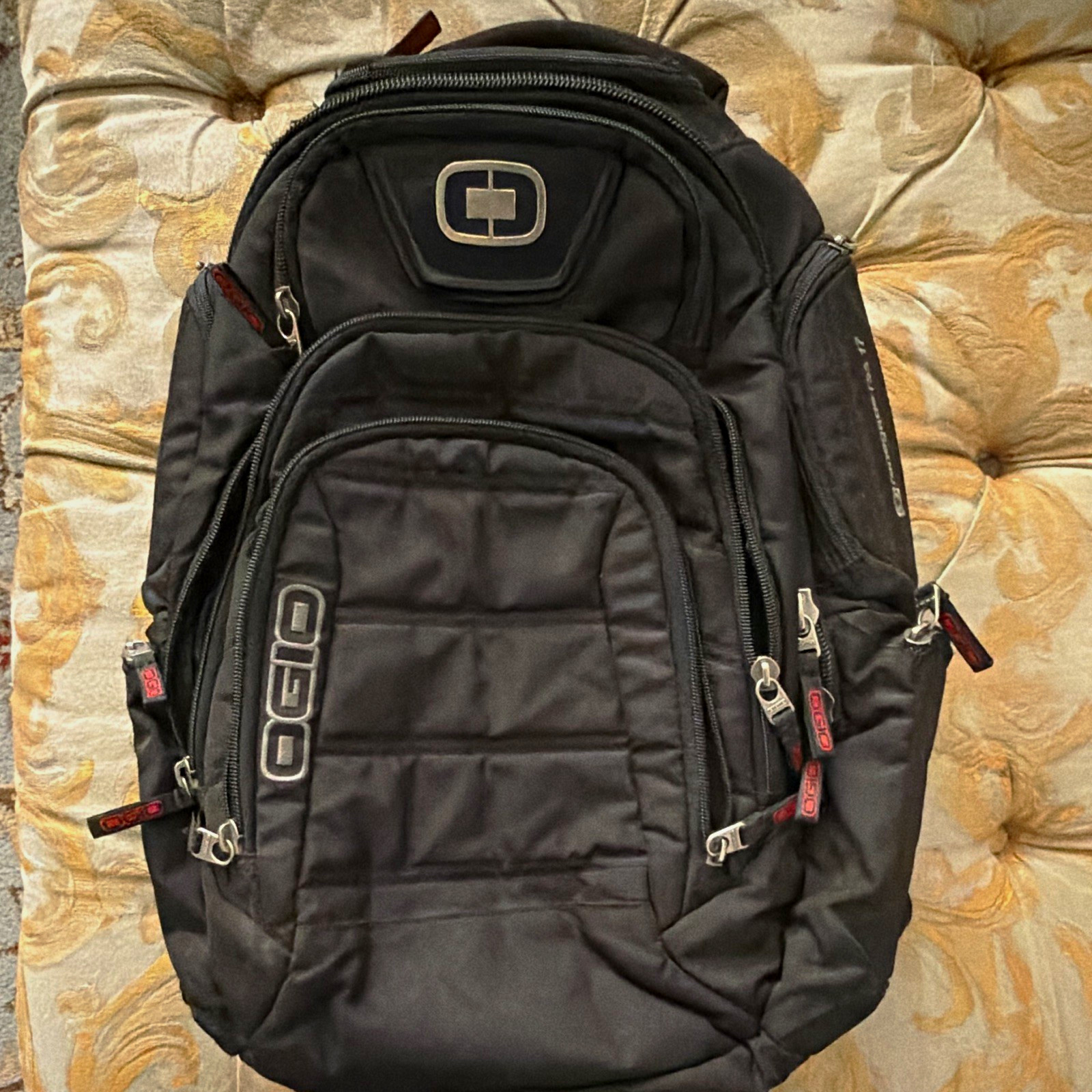 OGIO Renegade RSS II Padded 17in Laptop Backpack Black/Red Polyester