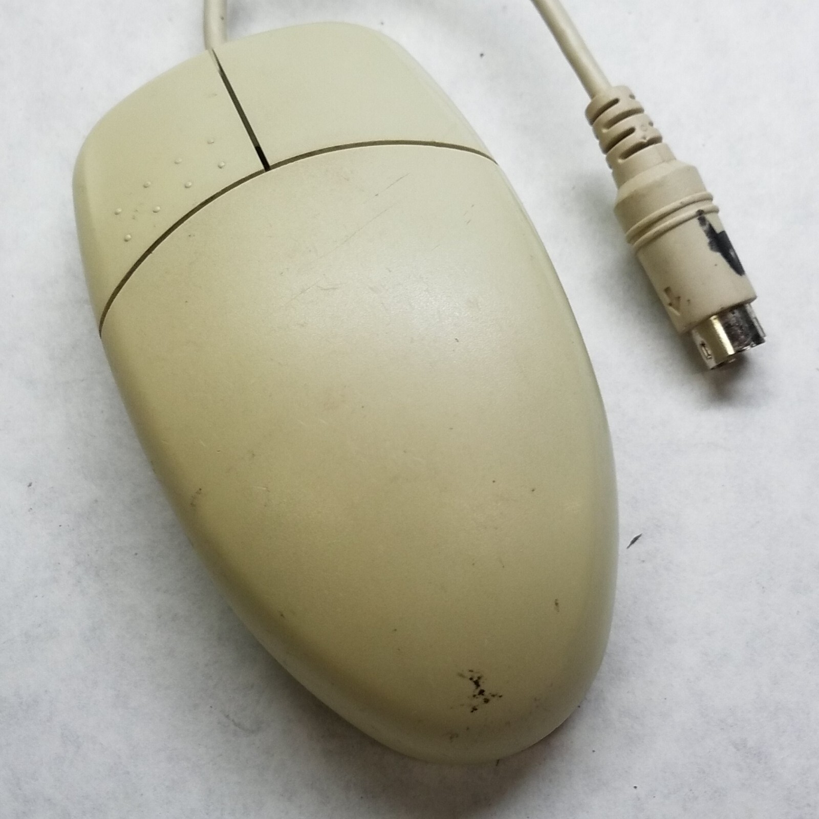 Mitsumi Electronics ECM-S3902 PS/2 Two-Button Wired Mouse Vintage