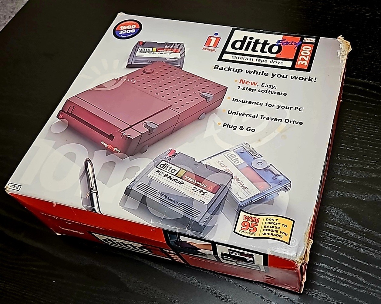 Iomega Ditto Easy External Tape Drive 3200 Model# IO3020-PX3 (1600-3200Mb)
