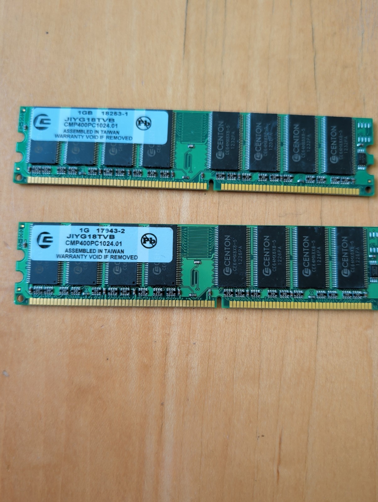 Centon 1GB DDR1 SDRAM Desktop Memory Module, CMP400PC1024.01