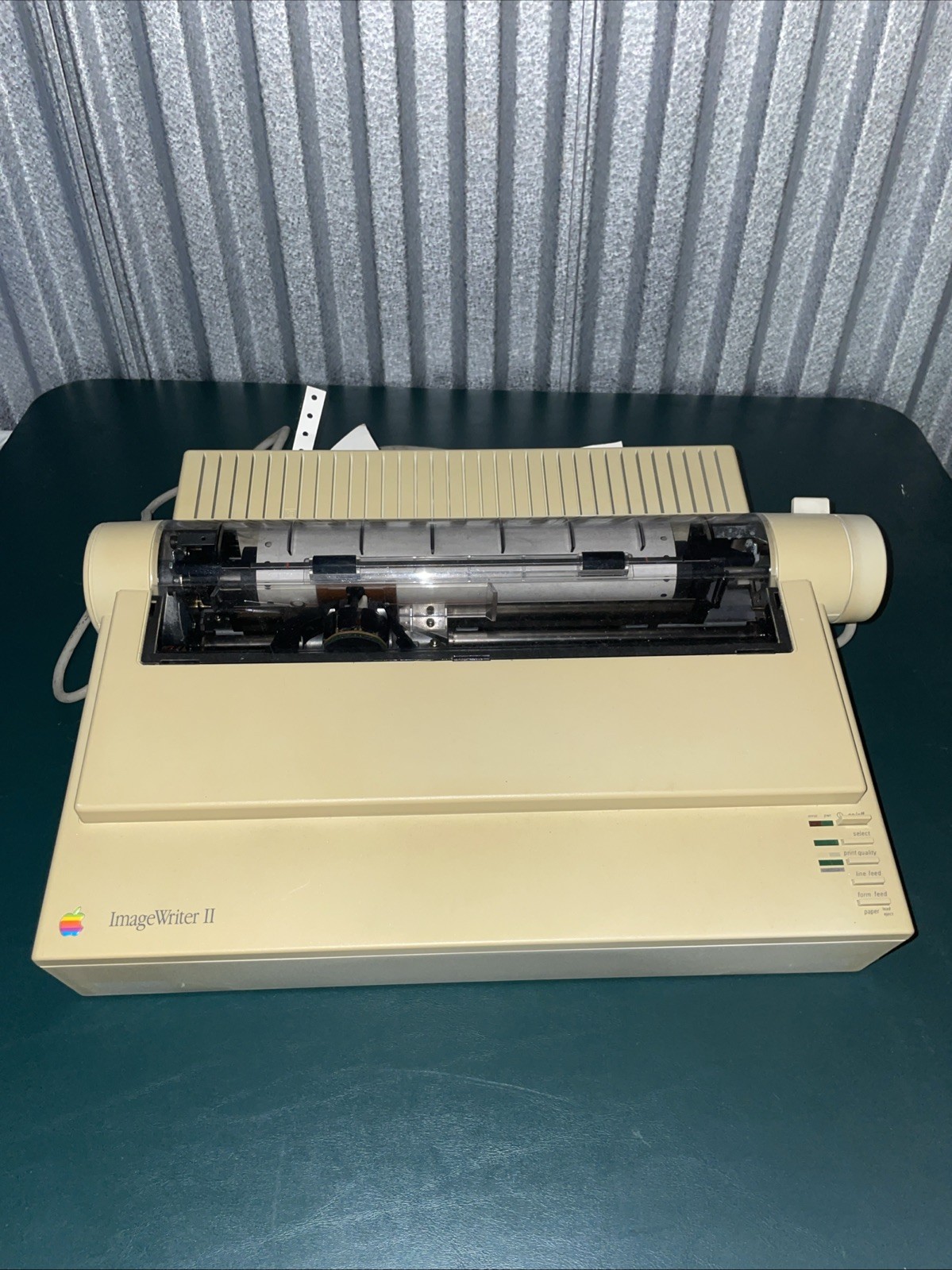 VINTAGE Apple Image Writer II Printer A9M0320 POWERS ON & SELF TESTS