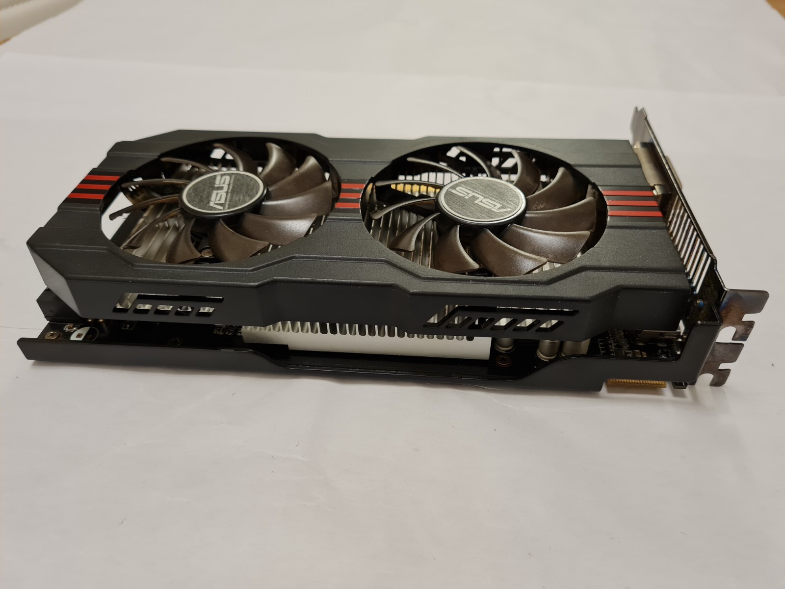ASUS RADEON R7 250X GRAPHICS CARD R7250X-2GD5 2GB