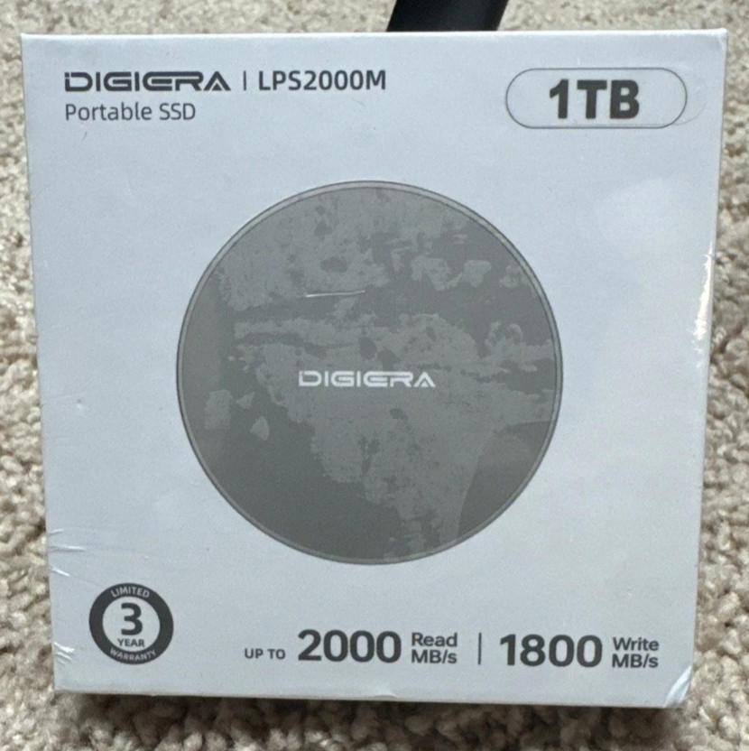 Digiera Magnetic Portable SSD 1TB Black DGLPS2000MT01BL - NEW - Sealed