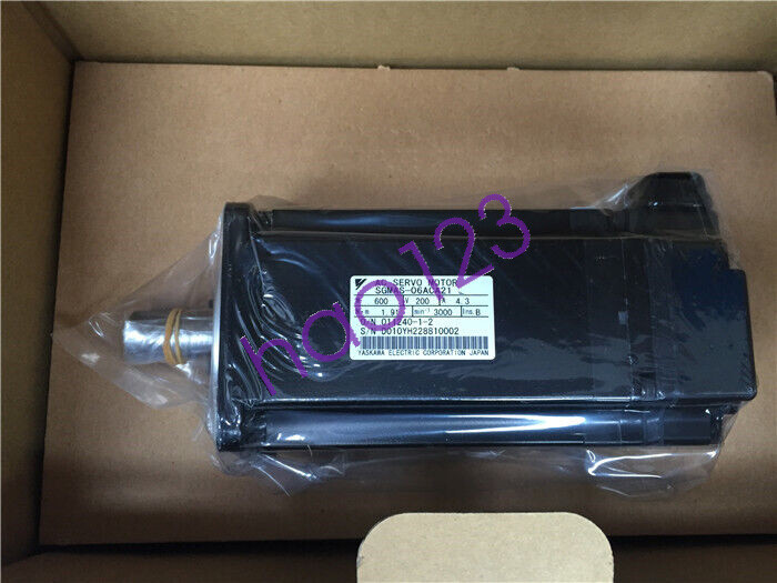 NEW ORIGINAL YASKAWA AC SERVO MOTOR SGMAS-06ACA21 DHL/FedEx