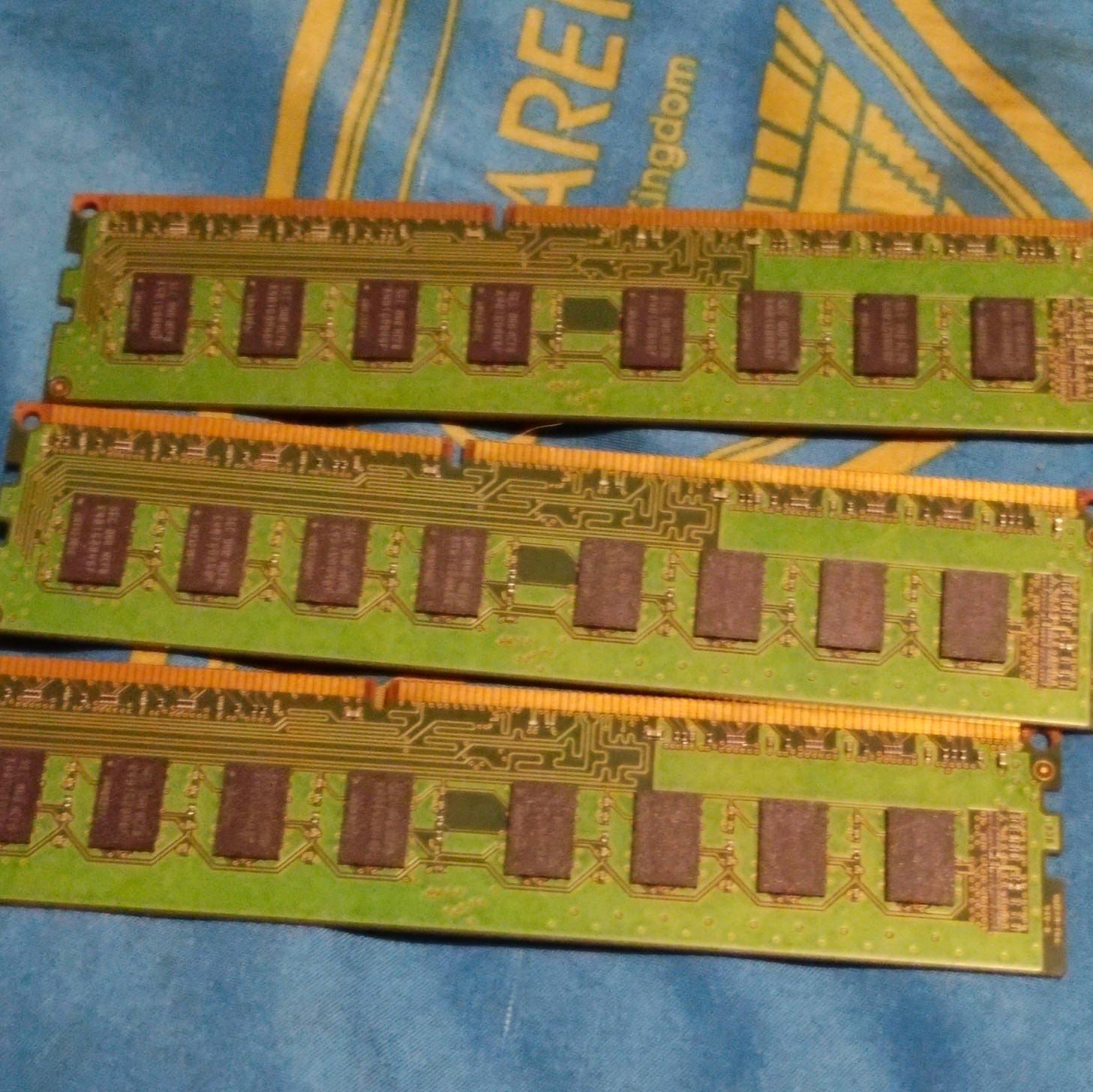 3 Ram Sticks 2 GB