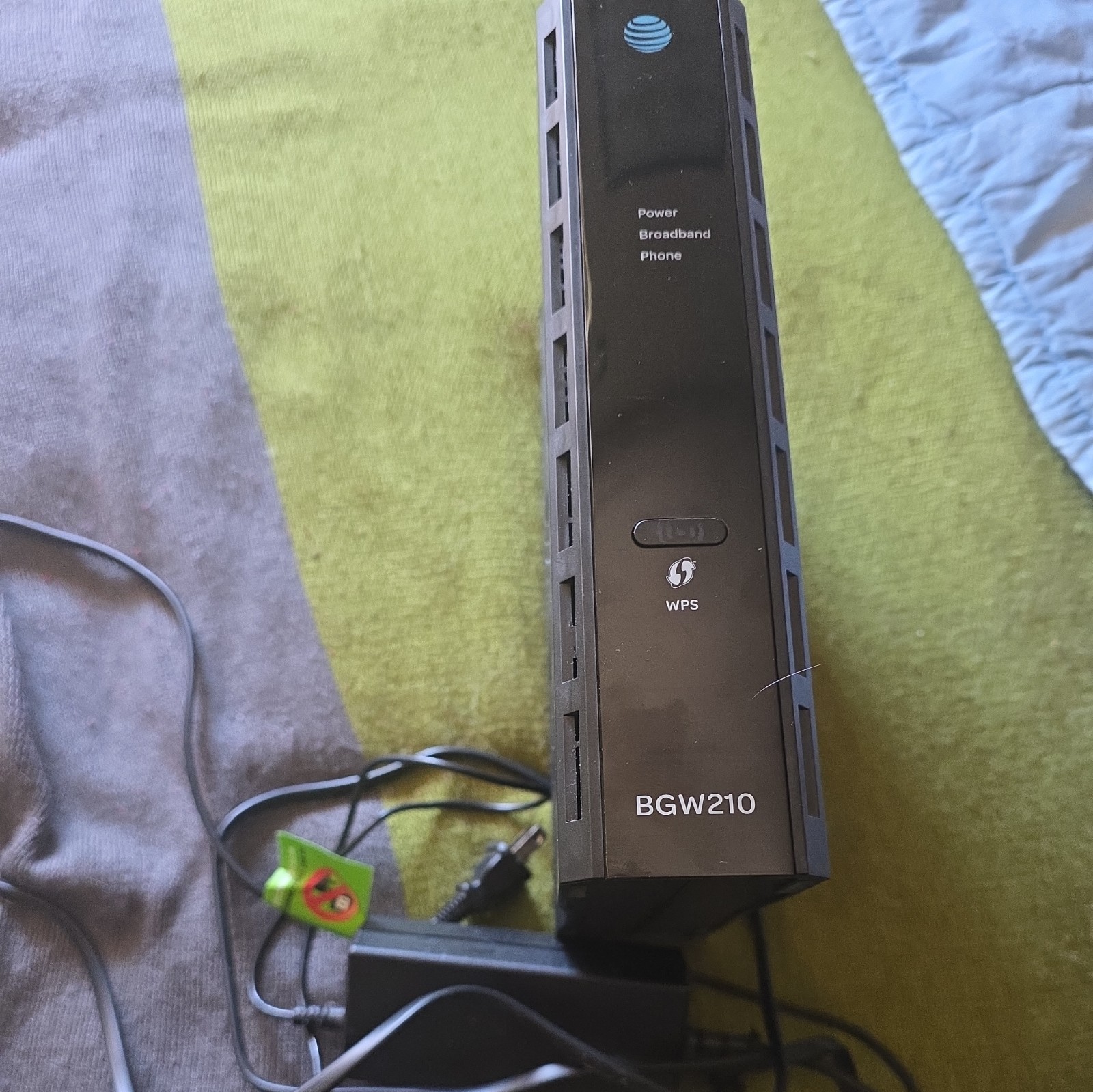 AT&T Arris BGW210-700 Gateway Wi-Fi Modem Router Broadband with AC Adapter