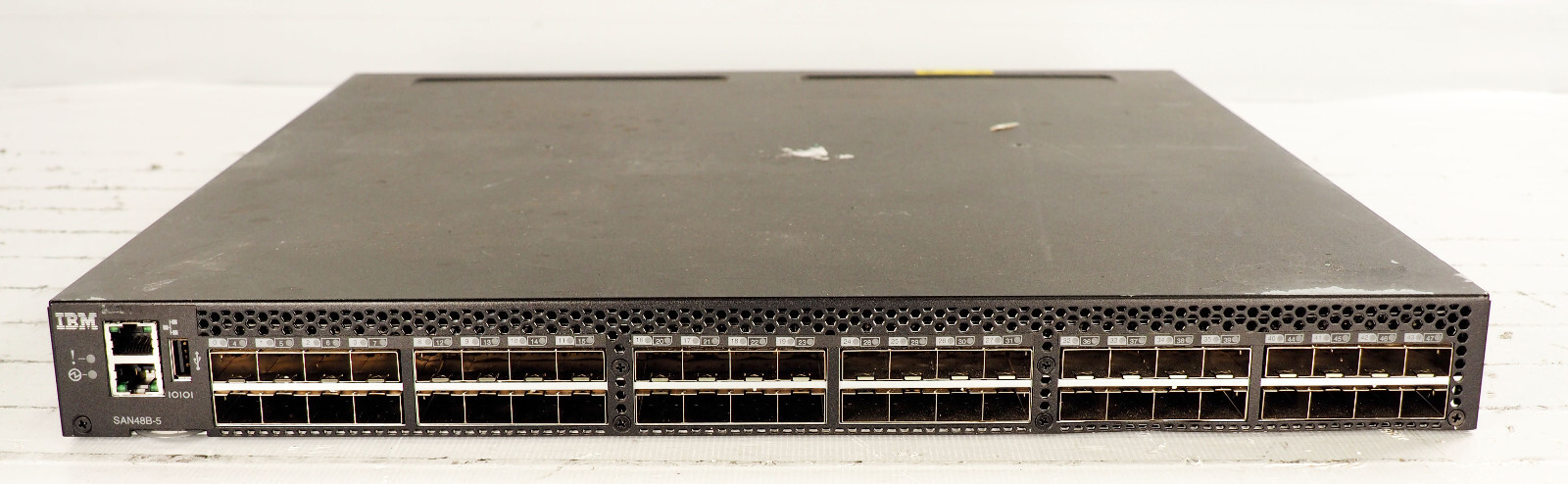 IBM SAN48B-5 2498-F48 480SFP Port System Storage Fibre Channel  no password