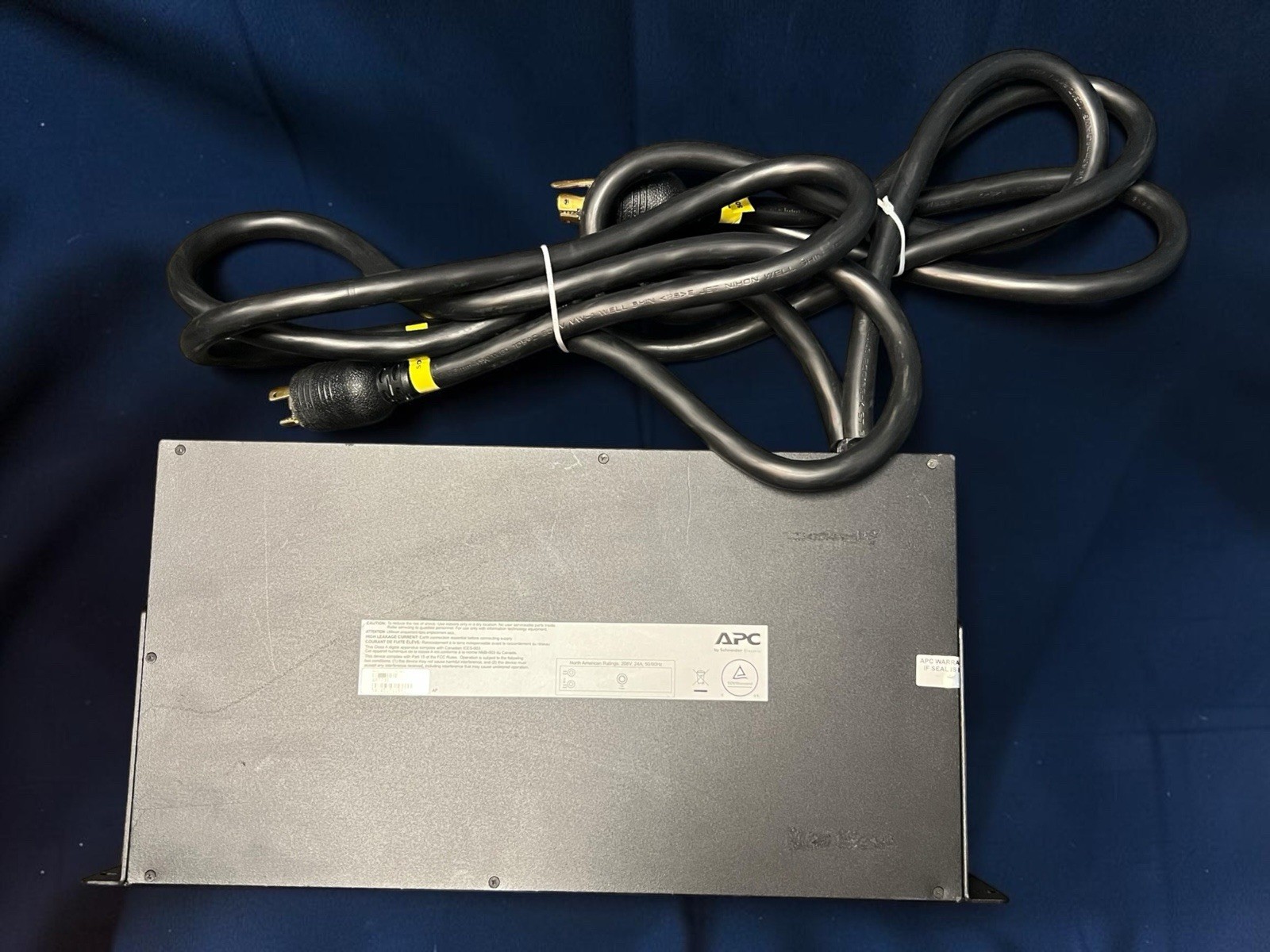 APC AP7731 30A 208V 2U Rack Automatic Transfer Switch ATS L6-30P/L6-30R