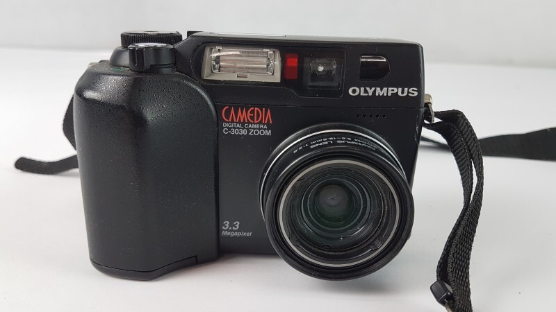 Olympus Optical Digital camera model No C-3030 Zoom 3.3 Megapixel Camedia
