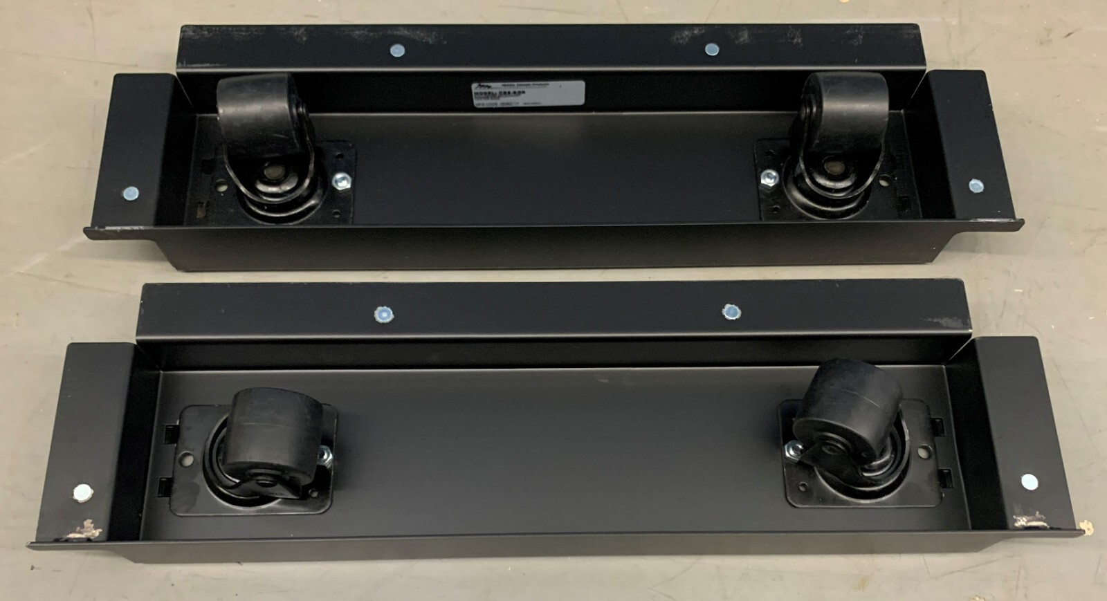 MIDDLE ATLANTIC MEXICO NETWORK ENCLOSURE RACK CBS-BGR CASTER BASE SET NEW