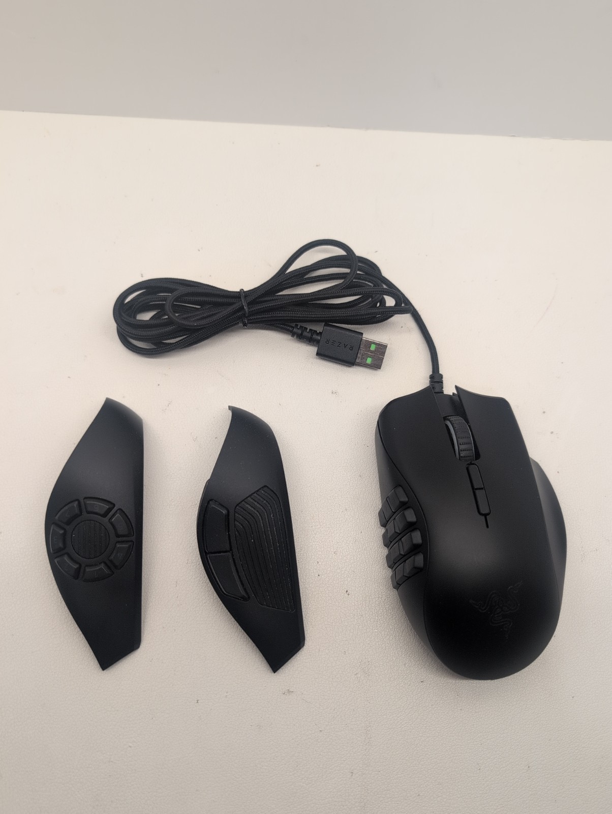 Razer Naga Trinity RZ01-0241 Wired Gaming Mouse Tested