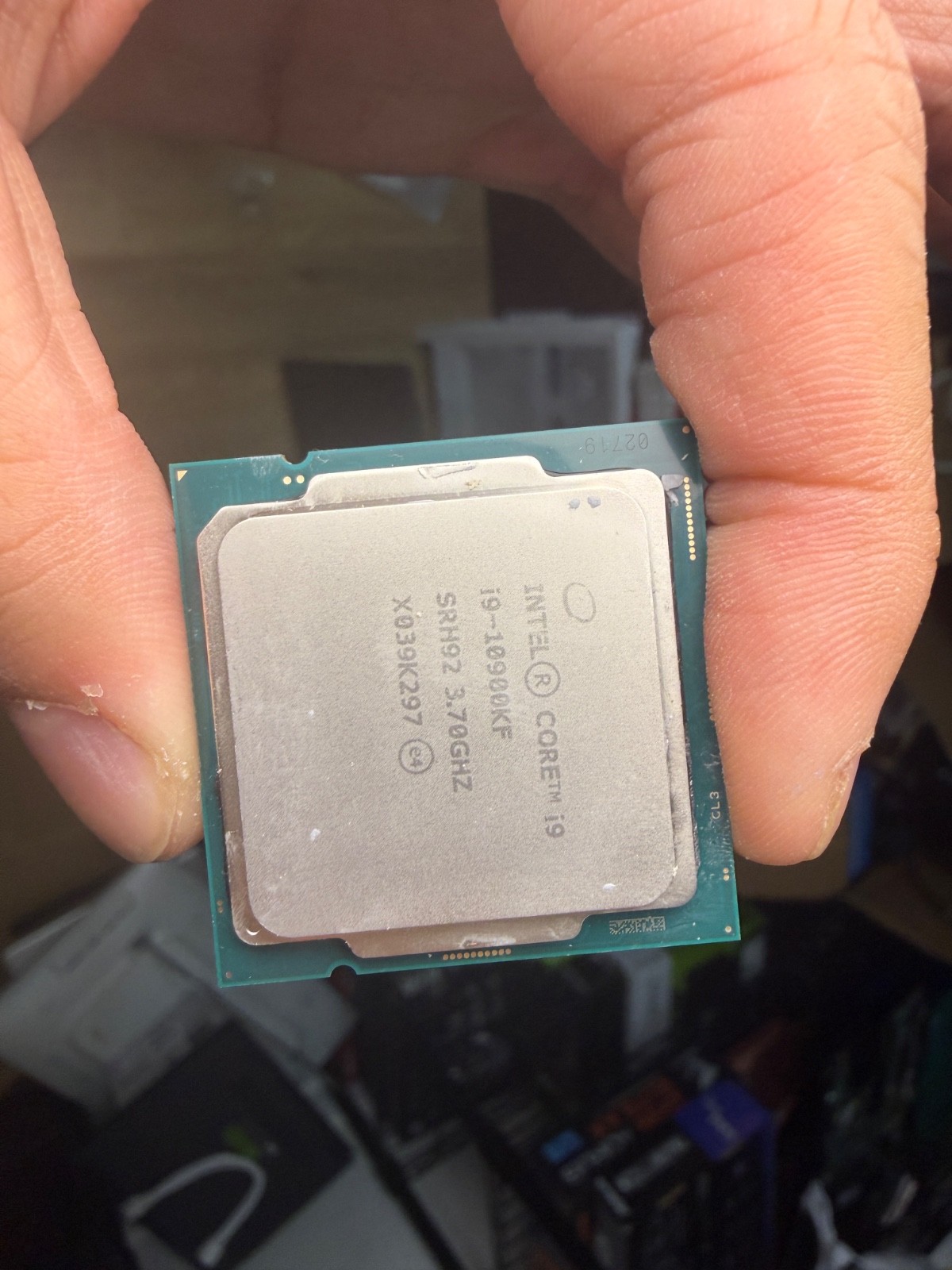 Intel Core i9-10900KF Processor (5.3 GHz, 10 Cores, Socket LGA1200, Box) -...
