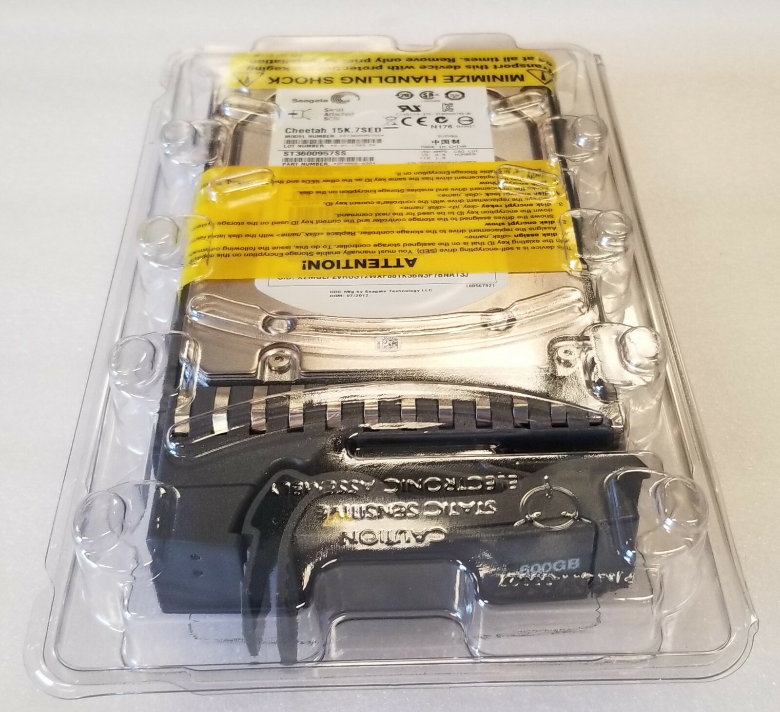 NetApp X415A-R5 600GB SAS 15K RPM NSE Disk Drive for FAS2040 FAS2020 FAS2050