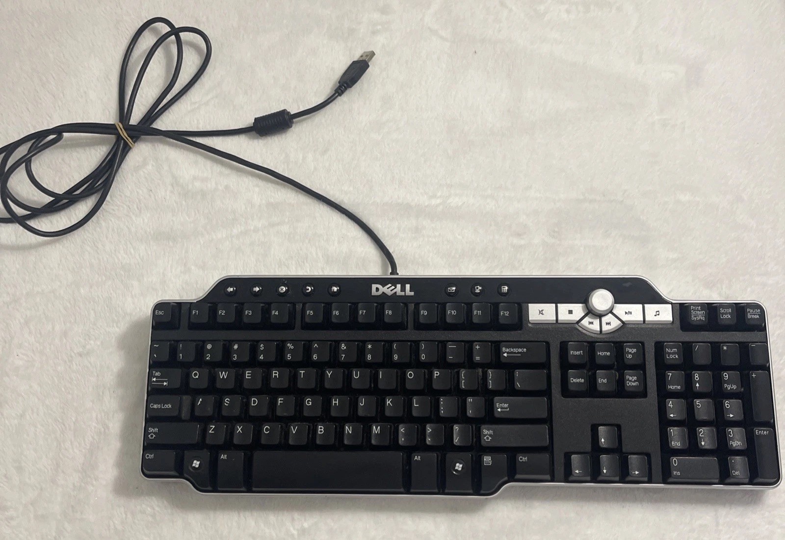 Dell SK-8135/DEL 1 USB Hub Wired  Multimedia Keyboard Check Pics