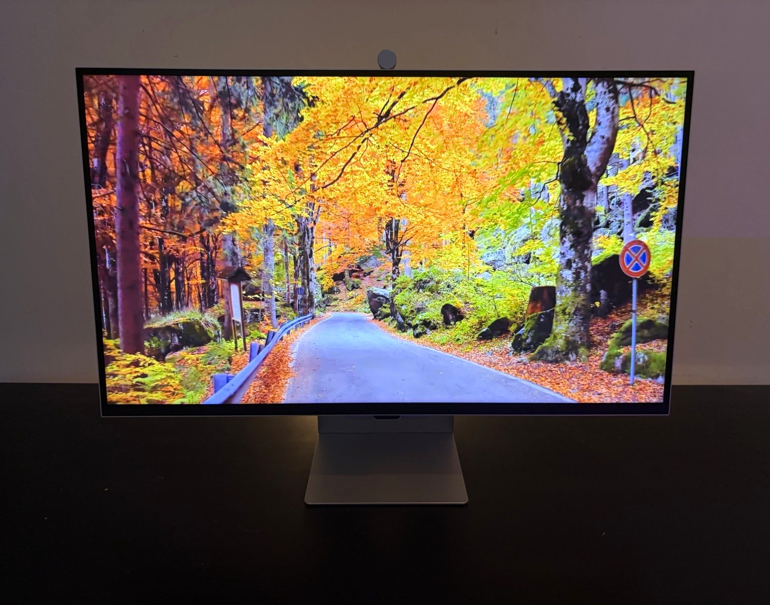 Samsung ViewFinity S9 27" 5K IPS Matte Smart Monitor w/ SlimFit Camera & Remote