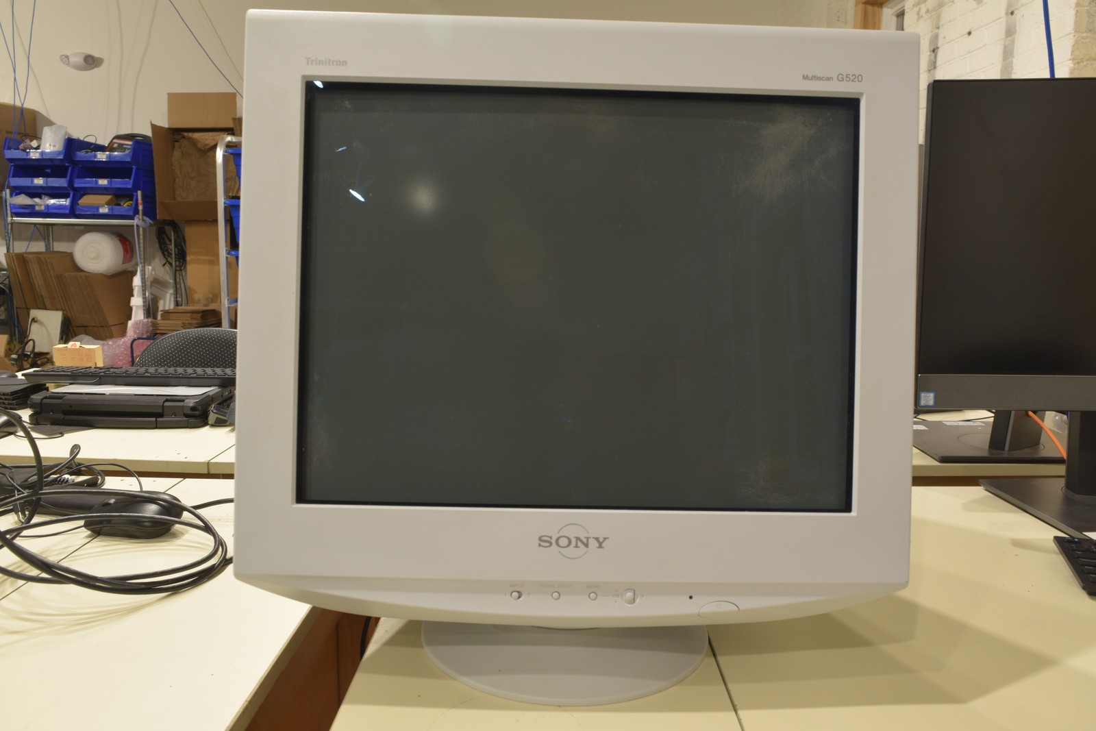 Sony FD Trinitron CPD-G520 21" CRT Monitor - Calibrated w/ Report - Local Pickup