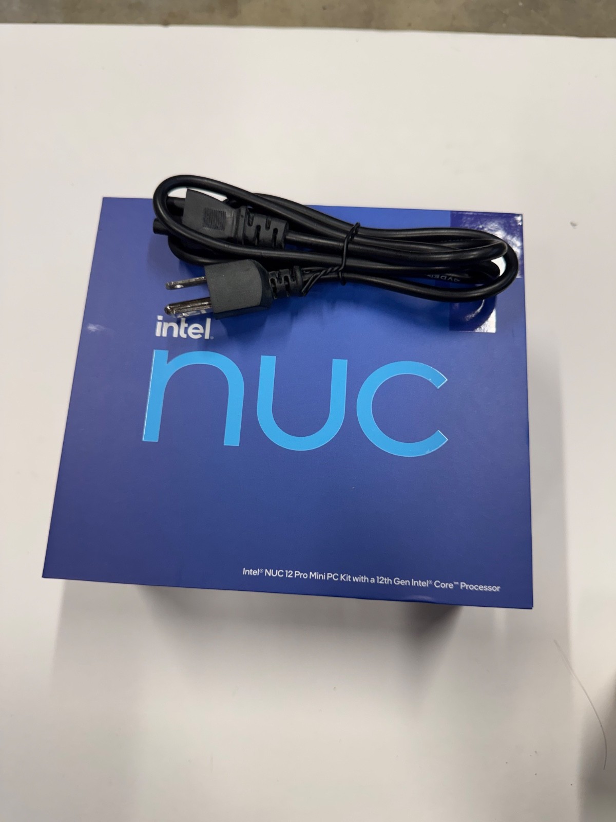 Open Box Intel NUC 12 Pro + 1TB SSD + 32GB RAM + Win 11 (RNUC12WSKi70000)