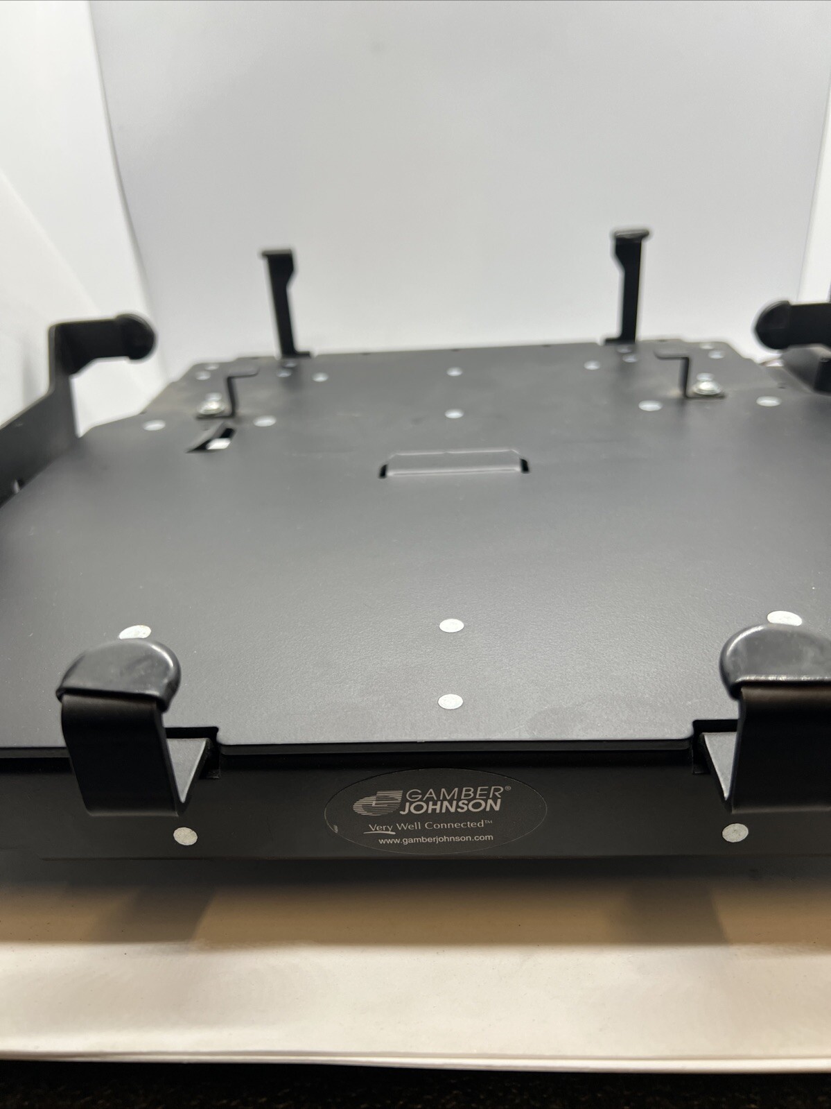 GAMBER JOHNSON LAPTOP CRADLE/MOUNT Car Vans No KEY